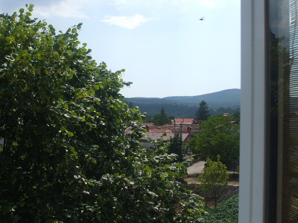 Osterija Na Planinci Bed & Breakfast Divača Екстериор снимка