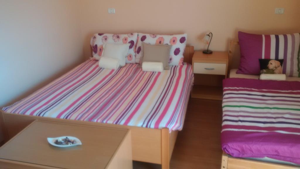 Osterija Na Planinci Bed & Breakfast Divača Екстериор снимка
